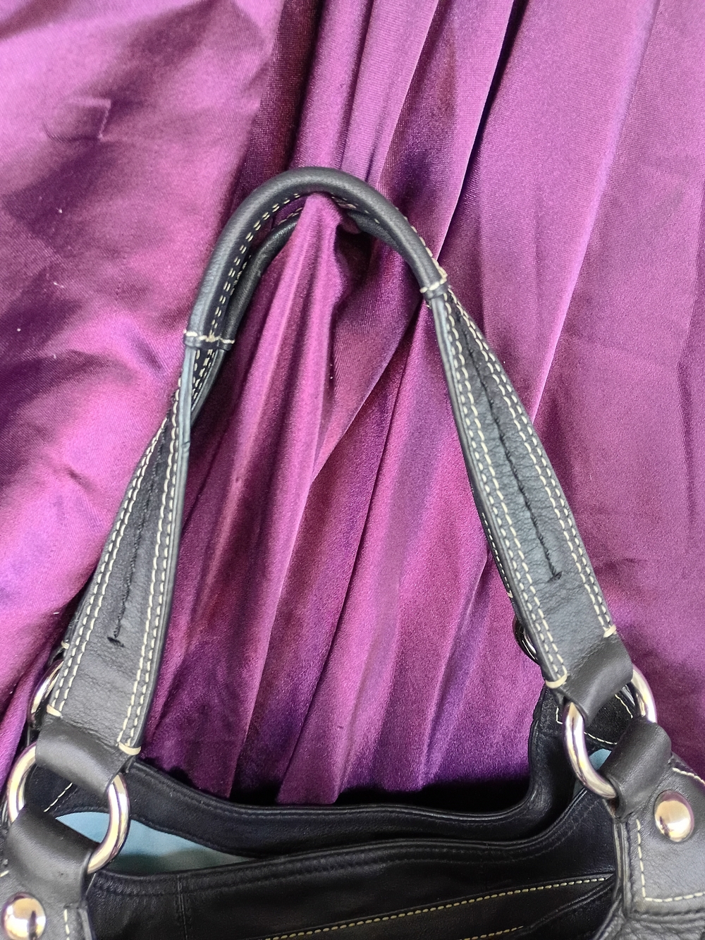 Coach Lynn Hobo Black Leather Shoulder Bag with Silver Buckle - Picture 3 of 11